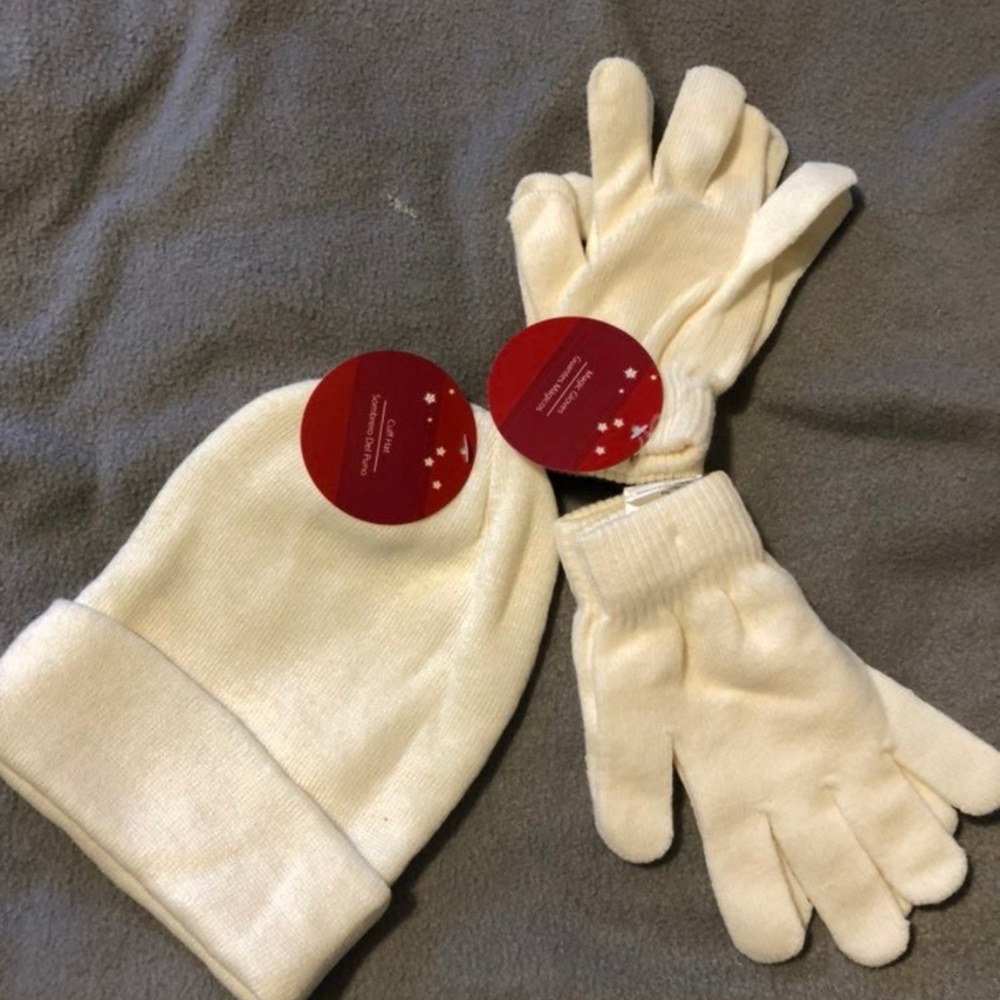 Hat and Mitten Set